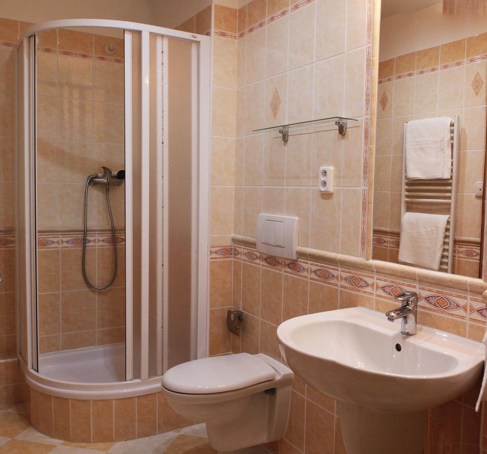 Hotel Orix Jáchymov Extérieur photo