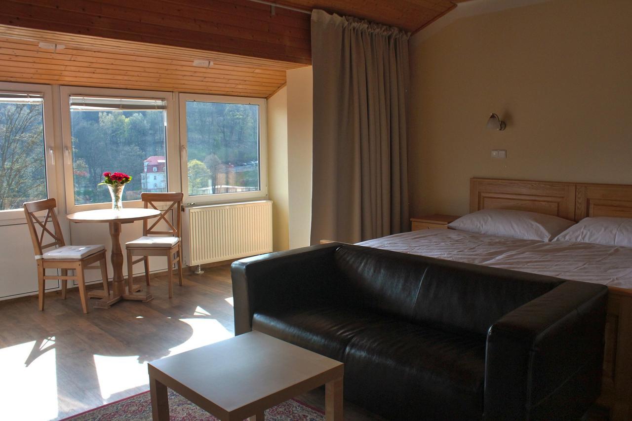 Hotel Orix Jáchymov Extérieur photo