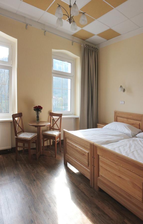 Hotel Orix Jáchymov Extérieur photo