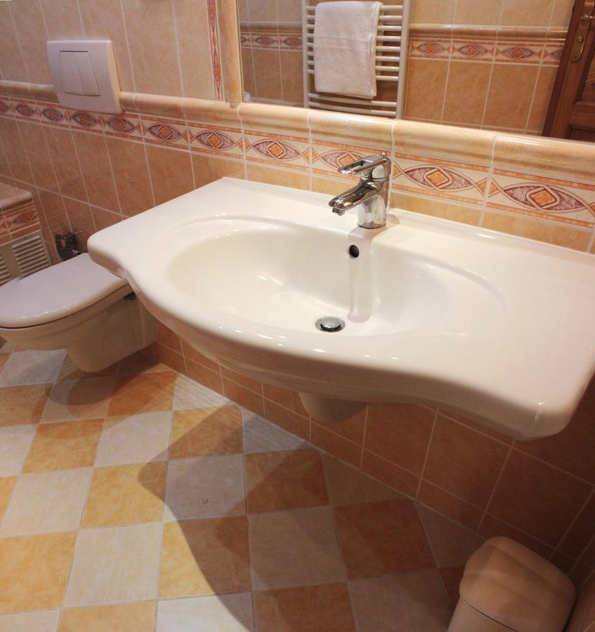 Hotel Orix Jáchymov Extérieur photo
