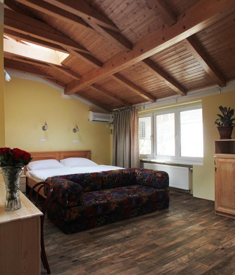 Hotel Orix Jáchymov Extérieur photo