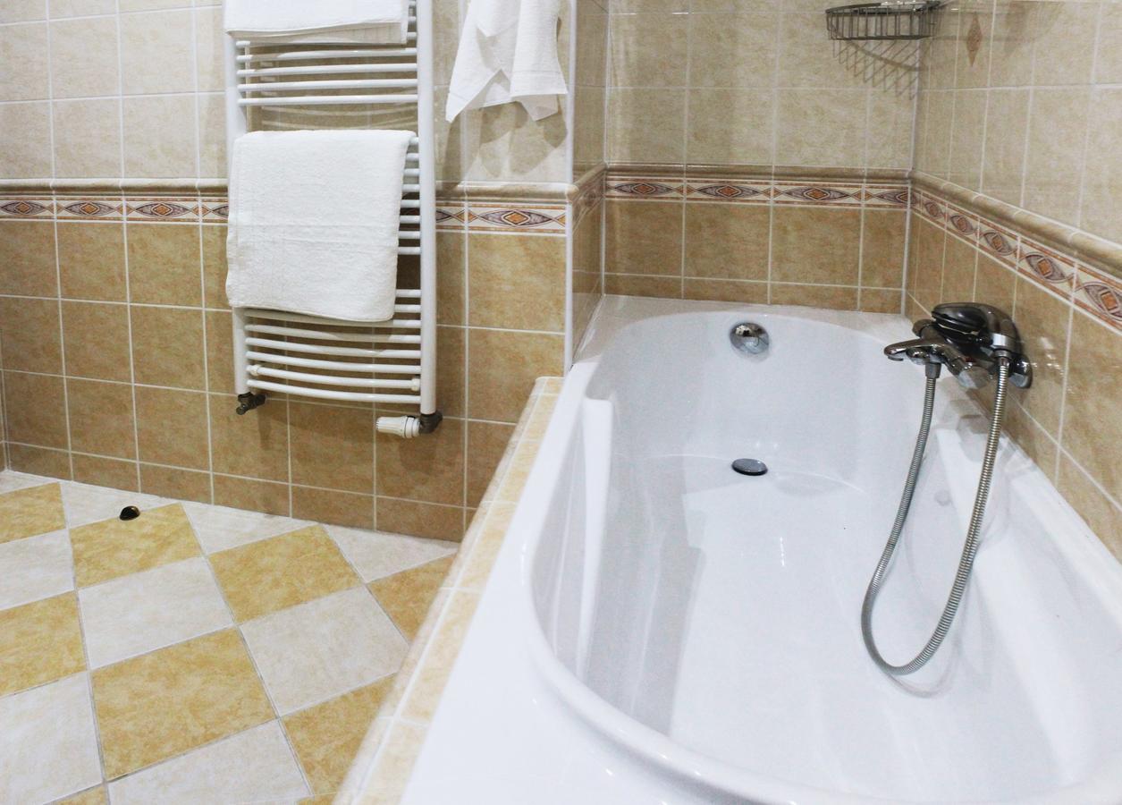 Hotel Orix Jáchymov Extérieur photo