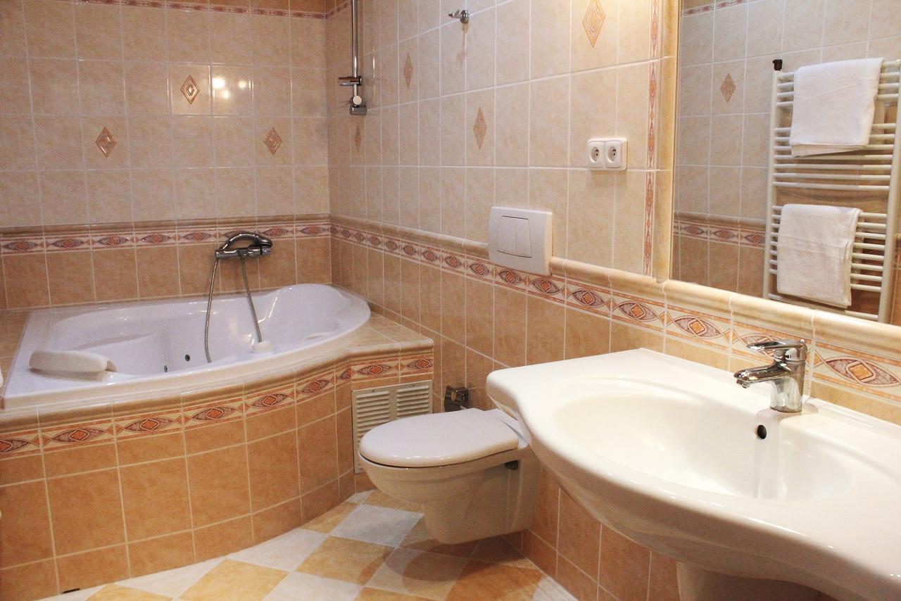 Hotel Orix Jáchymov Extérieur photo